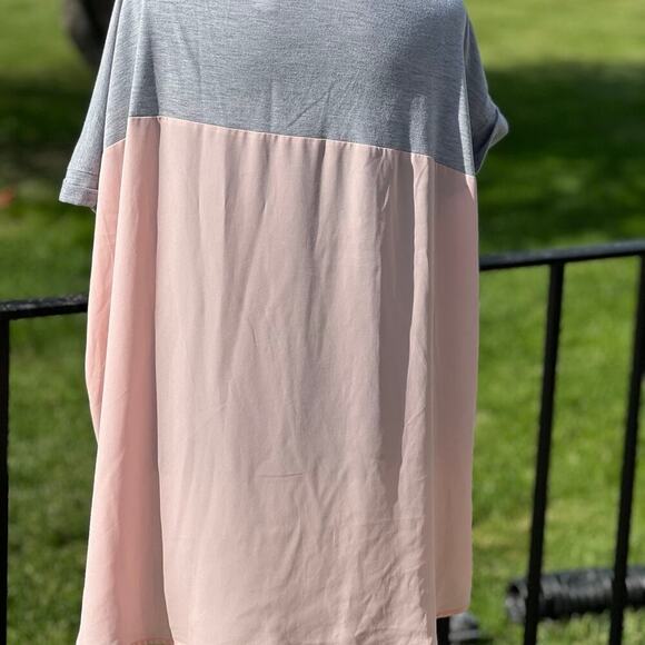 JUST BE…T-Shirt with sheer bottom round neck, cap sleeves.  Women's size 3X - Picture 6 of 10